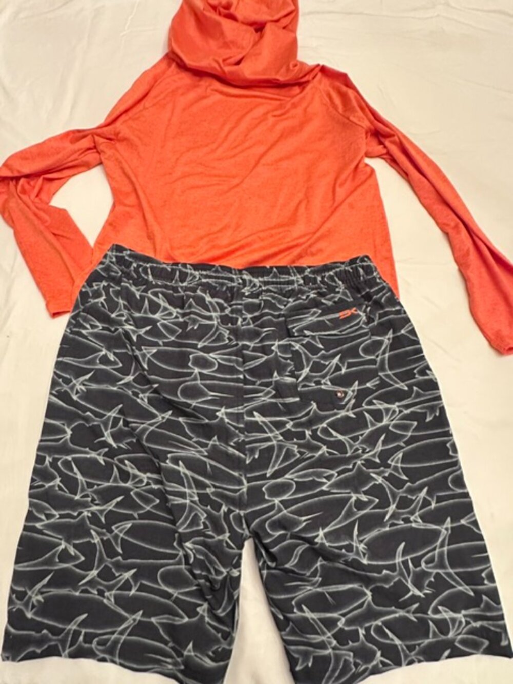 Dakine Boys Swim Set XL 18/20 Shark Board Shorts & Long Sleeve Rash Guard - Picture 5 of 5